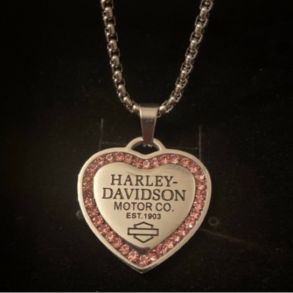 Pink Rhinestones Heart HD Necklace - Picture 3 of 10